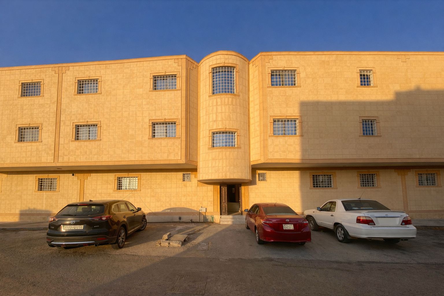 القصيم - عنيزة - شارع مسعود بن خلدة